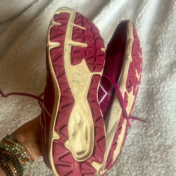 The North Face running shoes SZ 10 - Picture 3 of 7